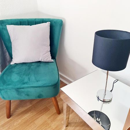 Immaculate 3-Bedrooms Dundee Apartment מראה חיצוני תמונה