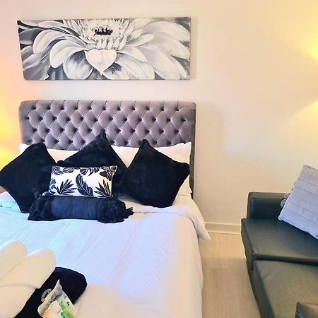 Immaculate 3-Bedrooms Dundee Apartment מראה חיצוני תמונה