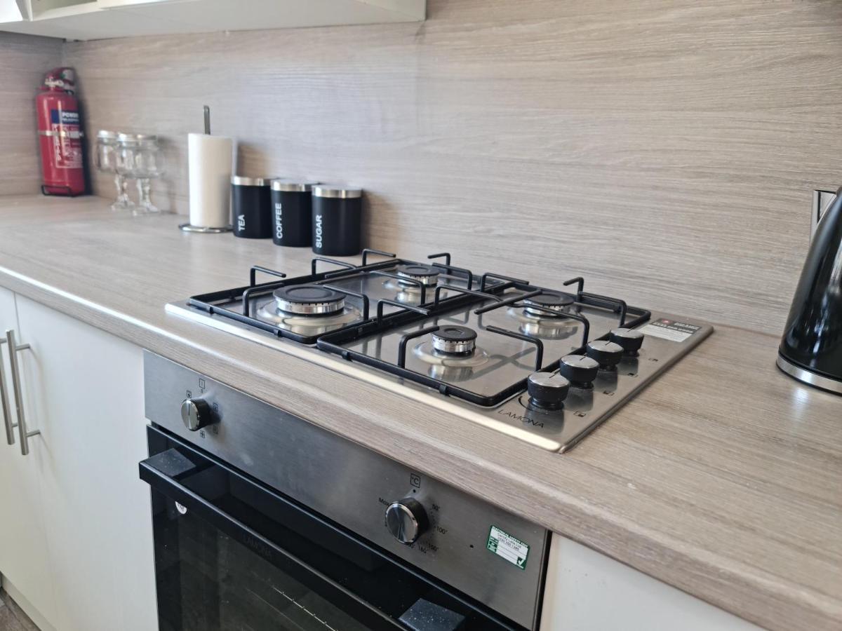 Immaculate 3-Bedrooms Dundee Apartment מראה חיצוני תמונה