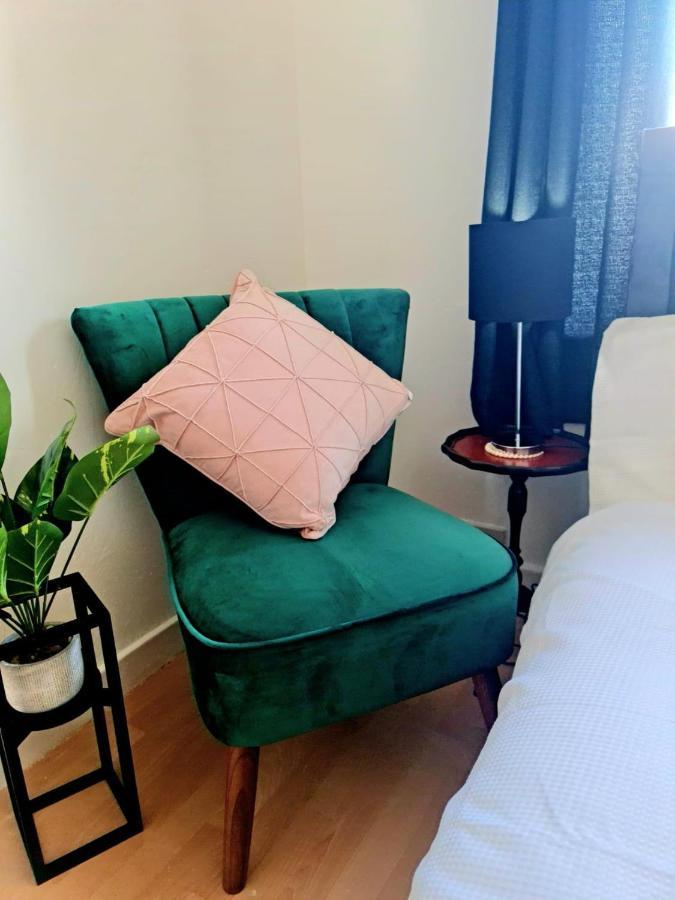 Immaculate 3-Bedrooms Dundee Apartment מראה חיצוני תמונה